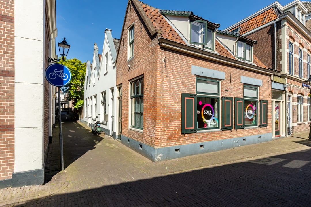 Photo 38 of Waagstraat 4