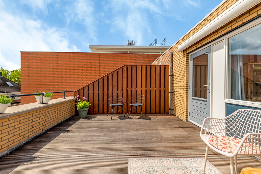 Spacious Townhouse with Rooftop Terrace in Green Getsewoud — 47