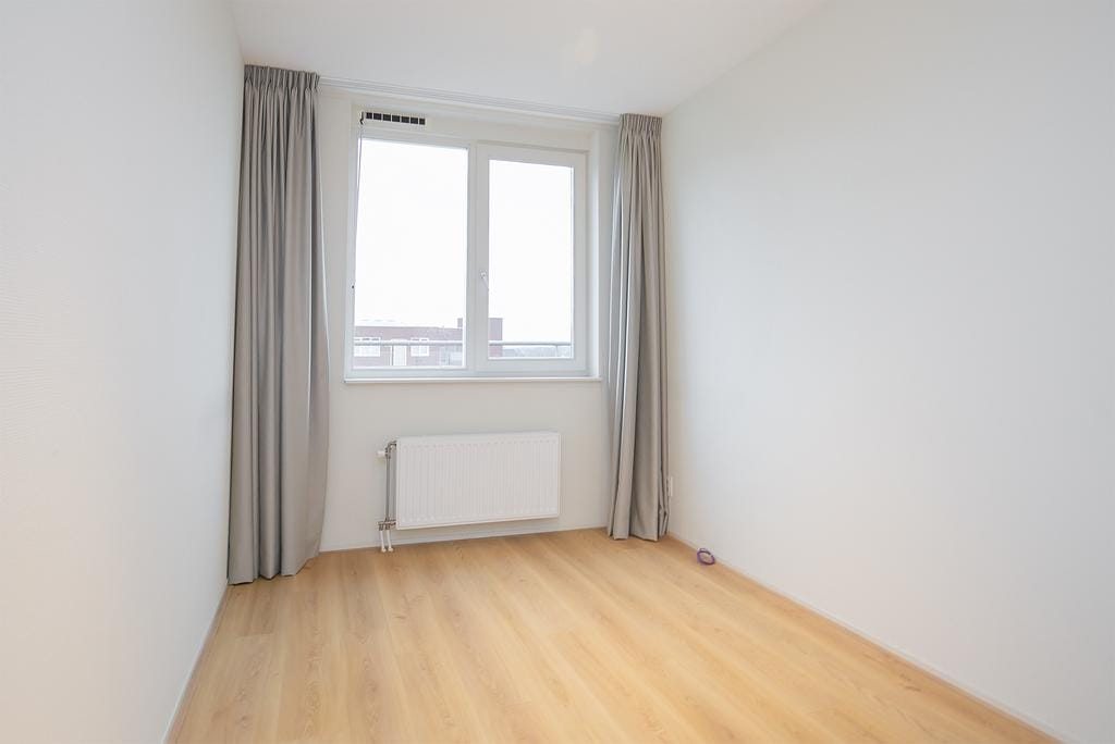 Foto 17 van Adamshofstraat 75-E