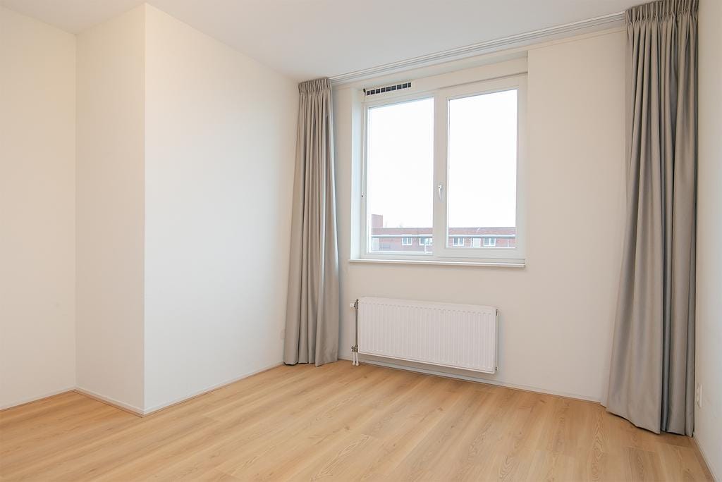 Foto 11 van Adamshofstraat 75-E