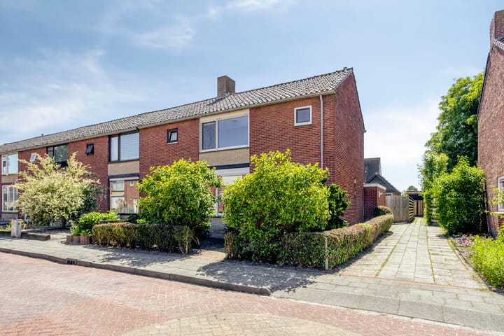 Photo 4 of Graaf Adolfstraat 17
