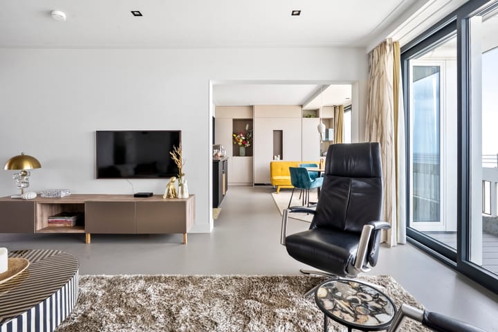 Appartement te koop: Burgemeester van Fenemaplein 2A1704, Zandvoort
