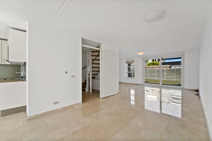 Tussenwoning te koop: Pioenrooslaan 16, Wateringen