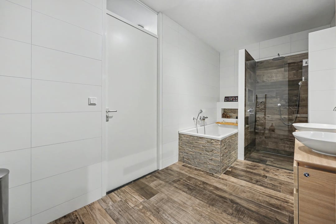 Photo 32 of Roomweg 170-13