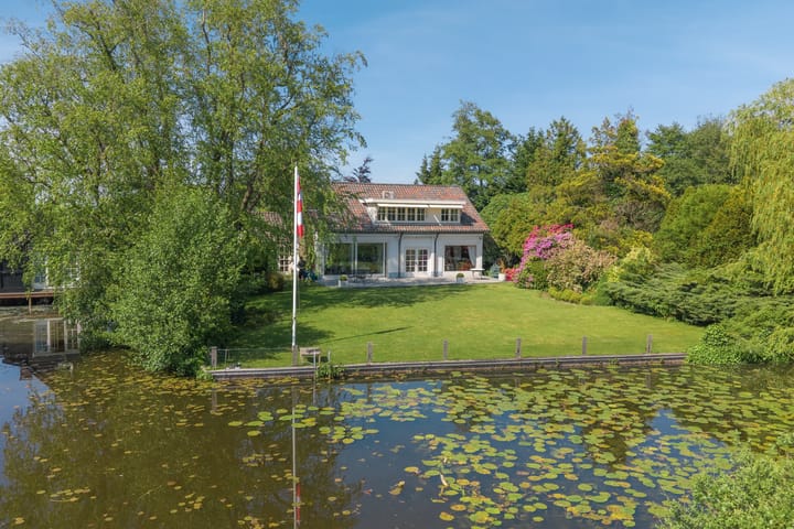 Nieuw-Loosdrechtsedijk 297
