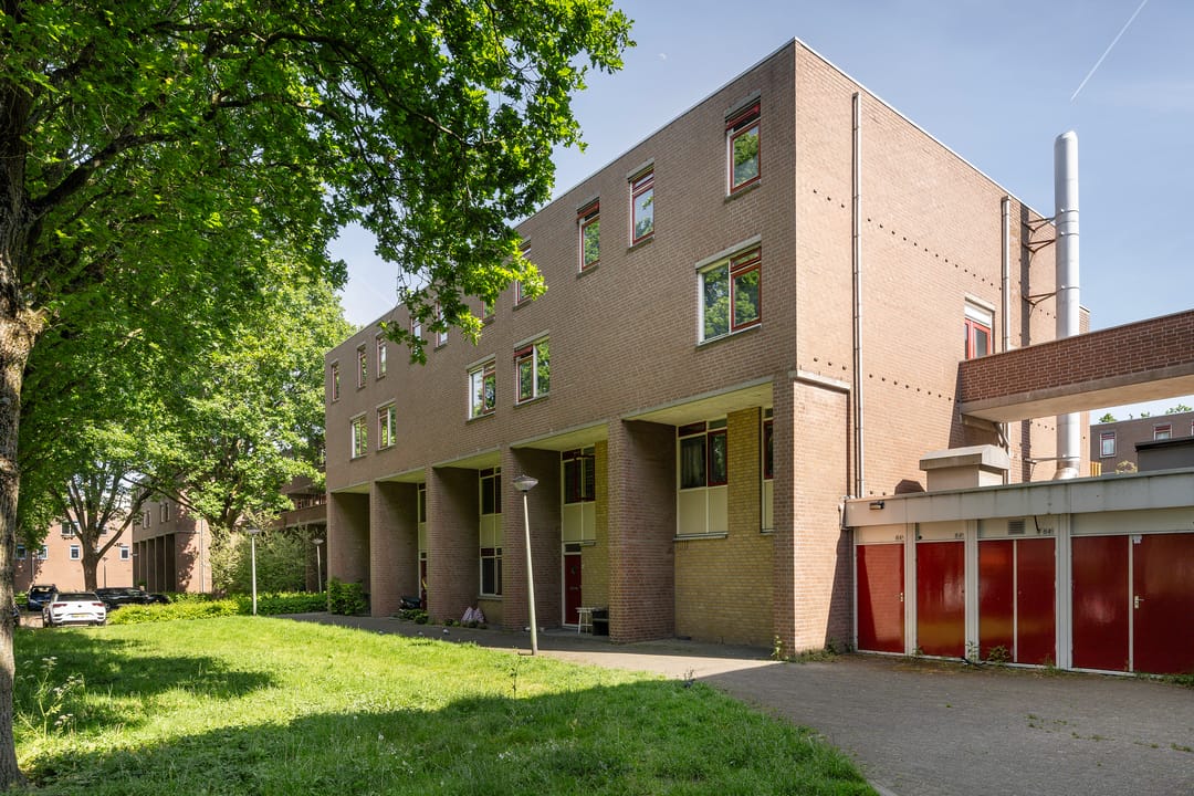 Spacious 3-Room Maisonnette with Sunny Balcony and Private Storage in Holy Noord — 26