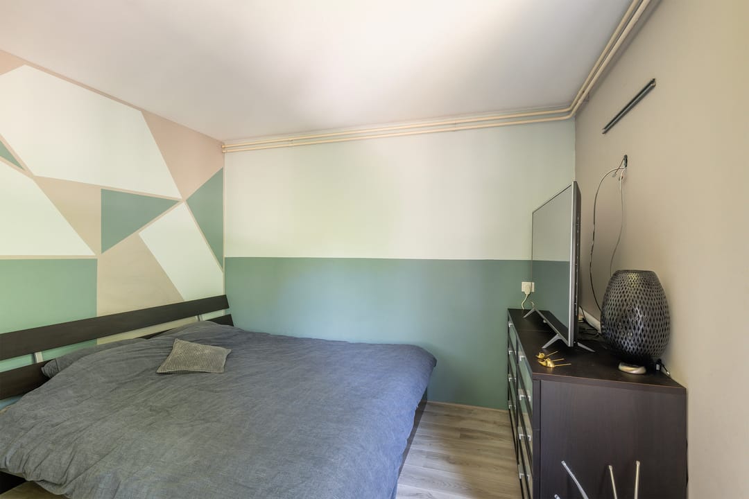Spacious 3-Room Maisonnette with Sunny Balcony and Private Storage in Holy Noord — 8