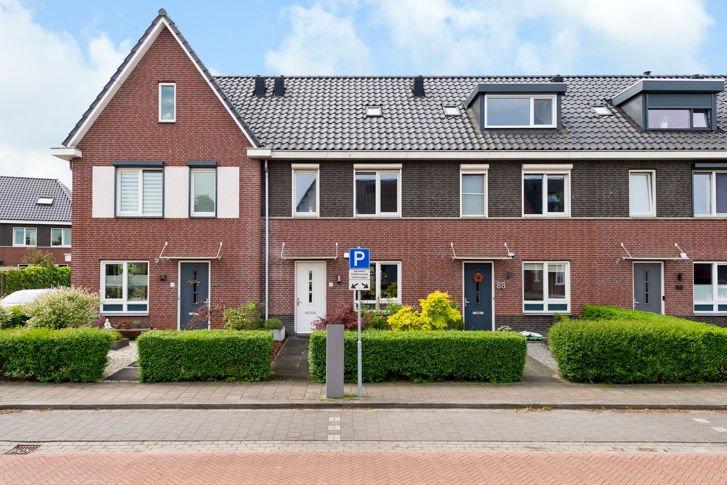 Foto 1 van Berenklauw 90