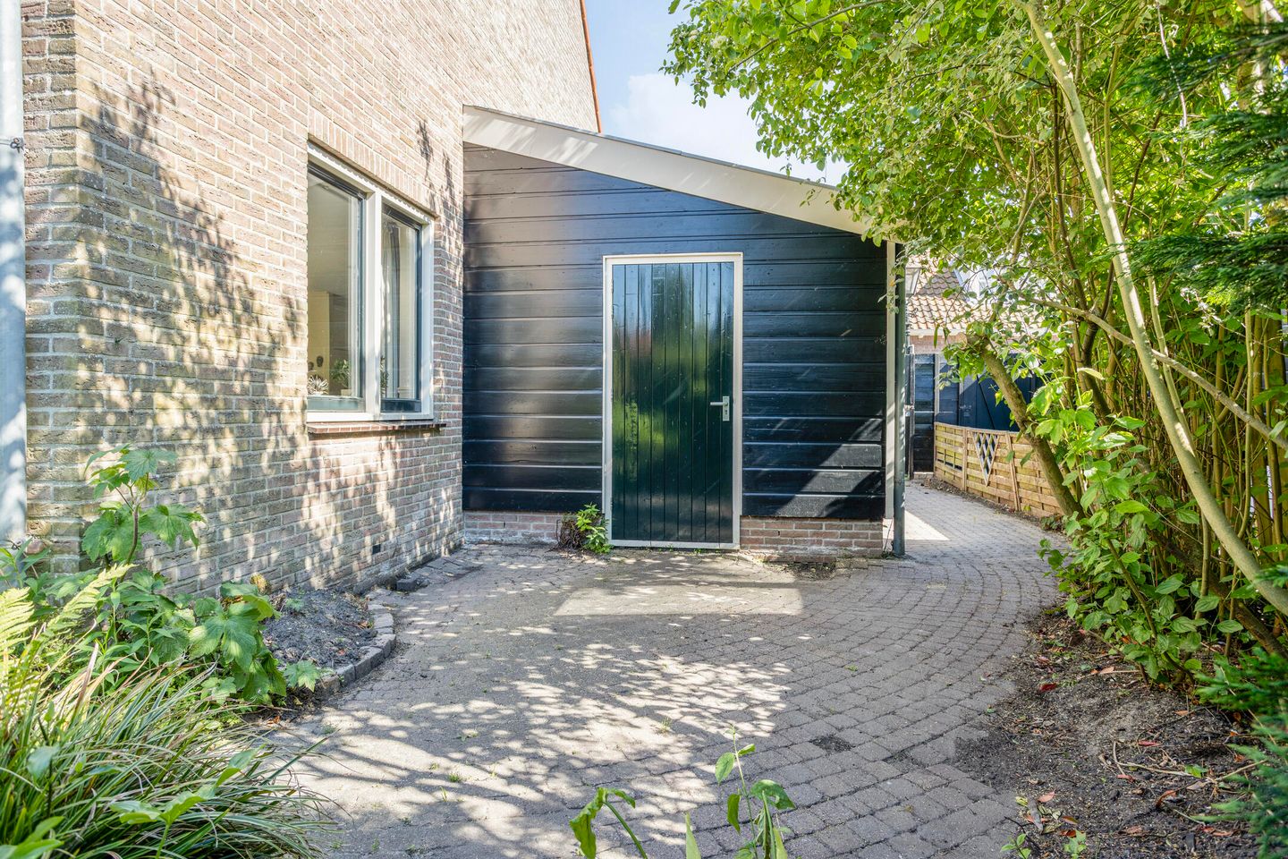 Photo 44 of Baljuwstraat 6