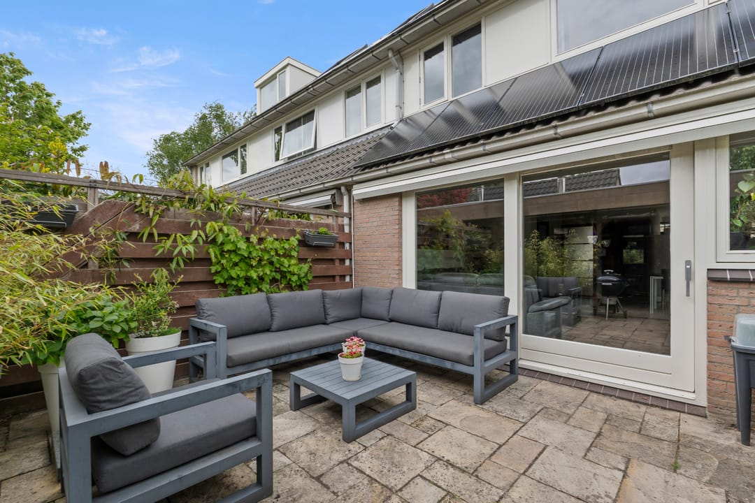 Photo 28 of Carmenstraat 8
