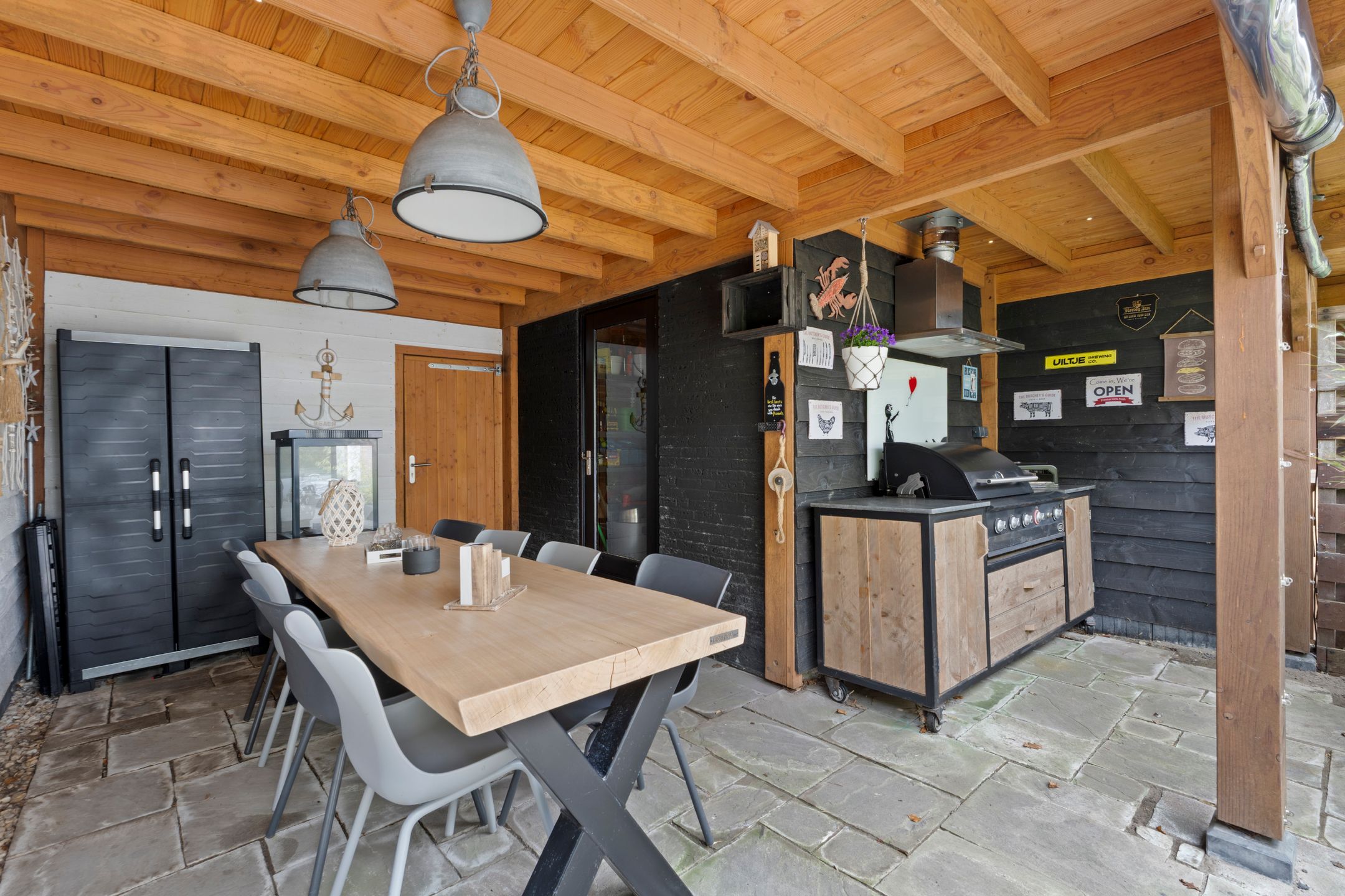 Photo 30 of Carmenstraat 8