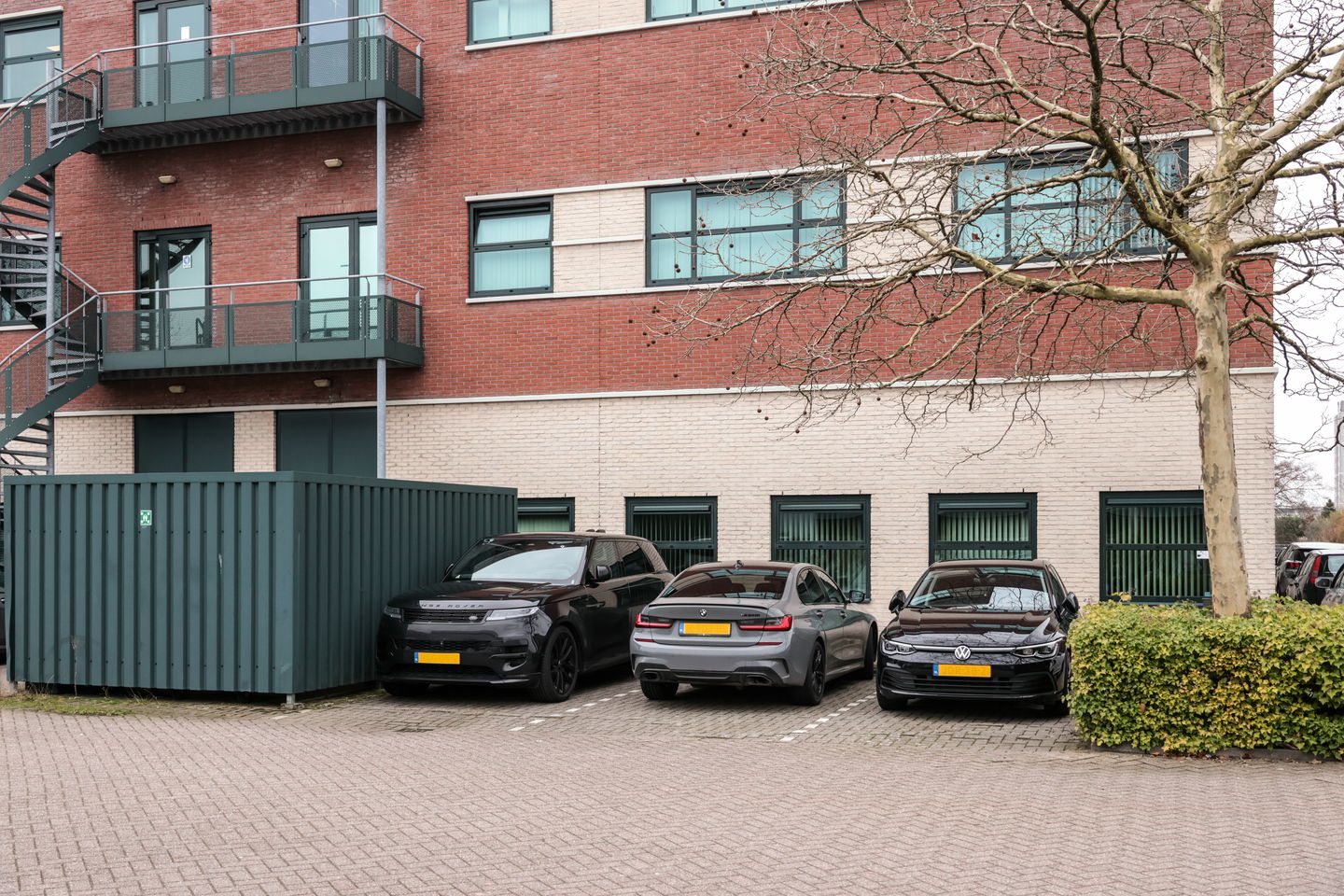 Bekijk foto 2 van Blauw-roodlaan 152