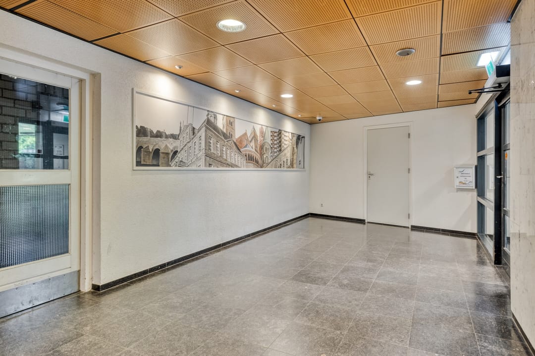 Photo 16 of Via Regia 182-V