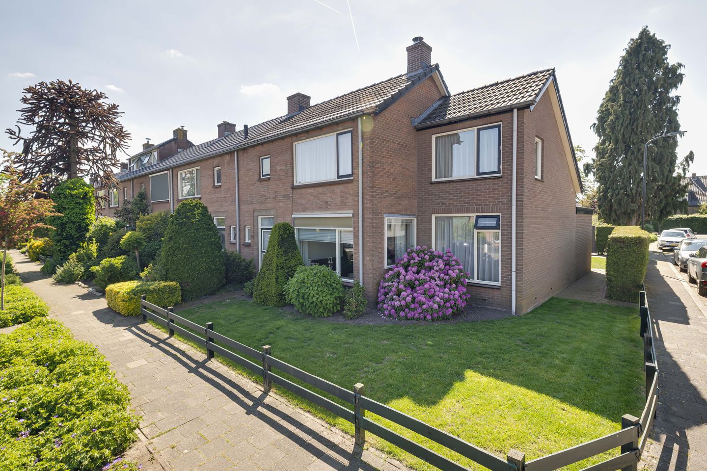 Foto 1 van Tienwoningenweg 28