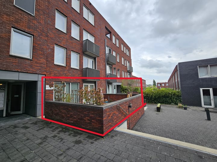 Photo 2 of Peltenburgstraat 15