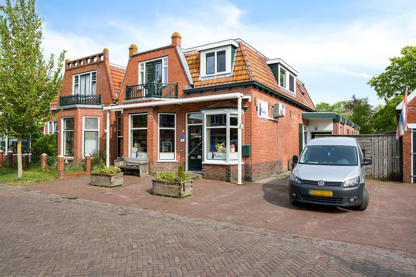 View photo 1 of Middenstreek 12 A B