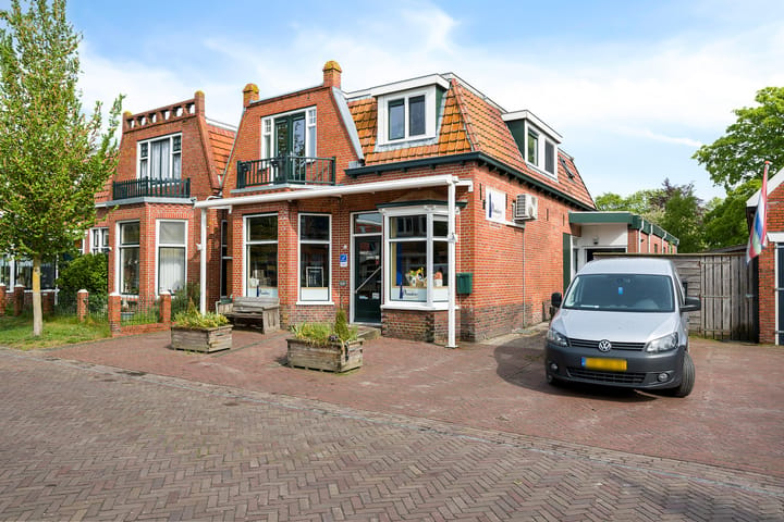 Middenstreek 12 A B, Schiermonnikoog