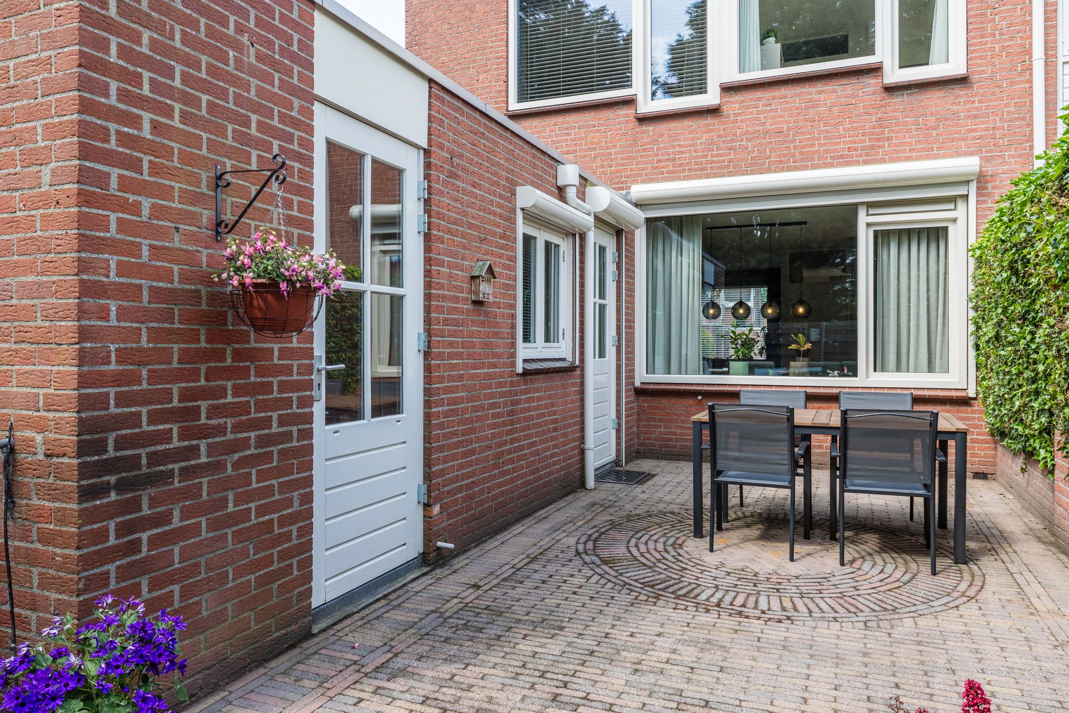 Well-Maintained Corner House with Carport and Private Garden in Hoogerheide — 33