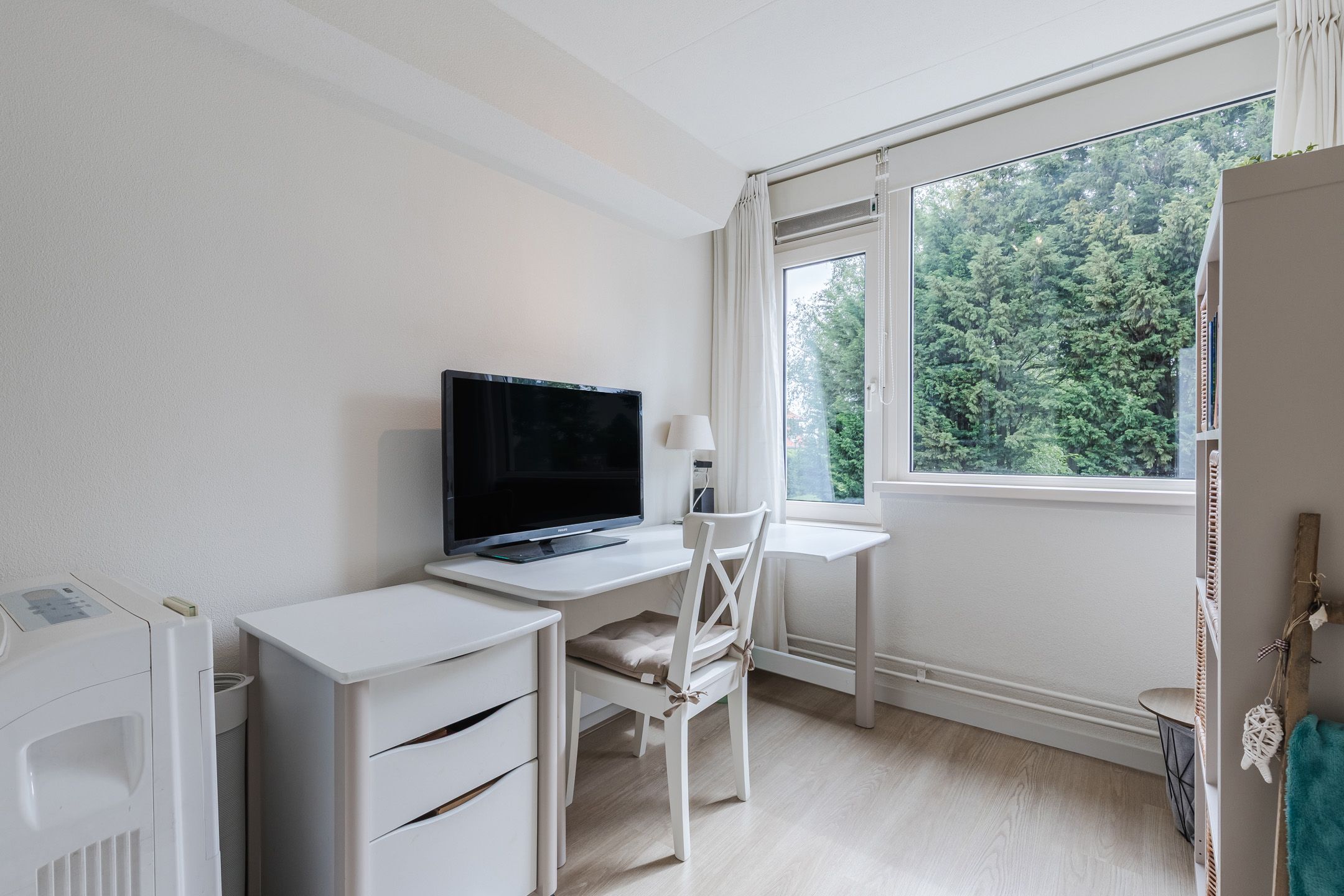 Well-Maintained Corner House with Carport and Private Garden in Hoogerheide — 21