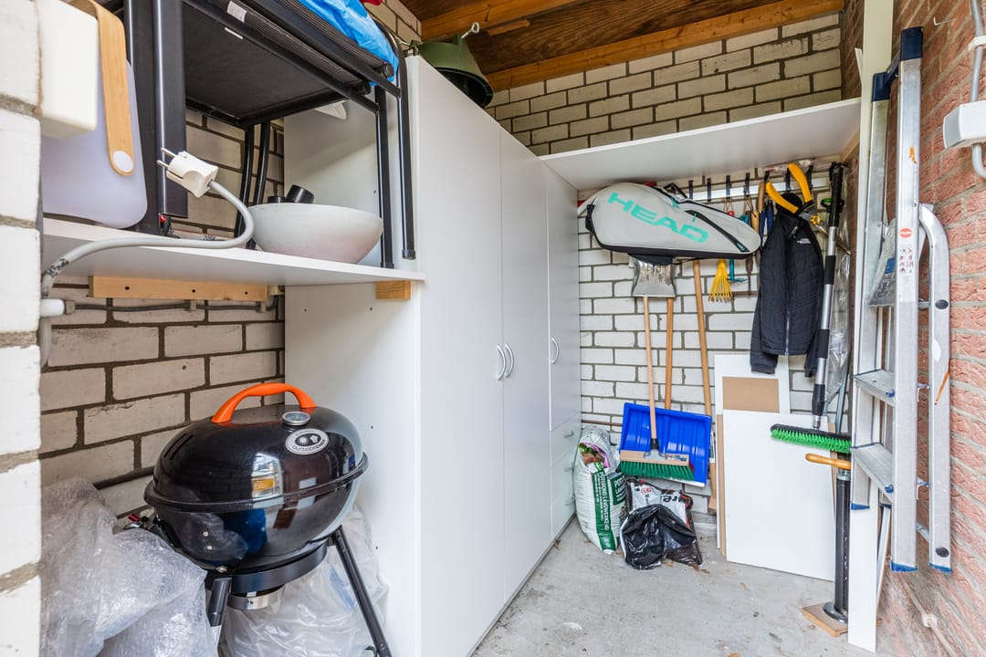 Well-Maintained Corner House with Carport and Private Garden in Hoogerheide — 37