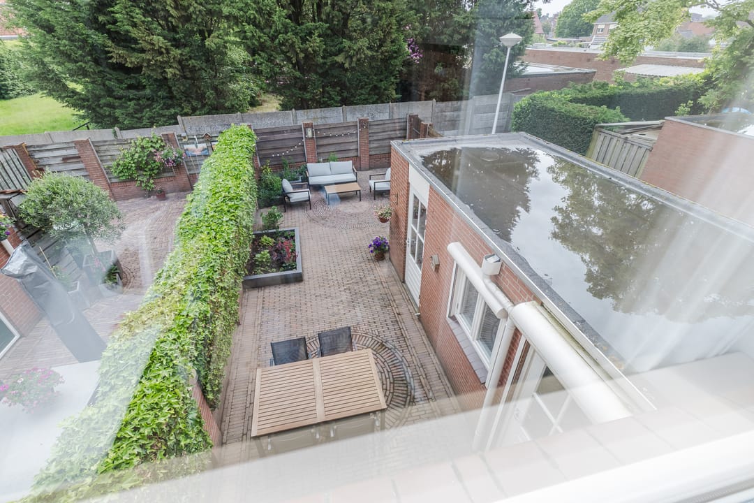 Well-Maintained Corner House with Carport and Private Garden in Hoogerheide — 23