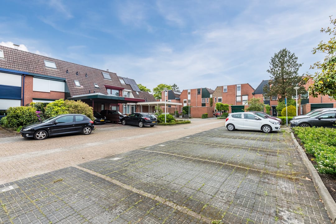 Well-Maintained Corner House with Carport and Private Garden in Hoogerheide — 38