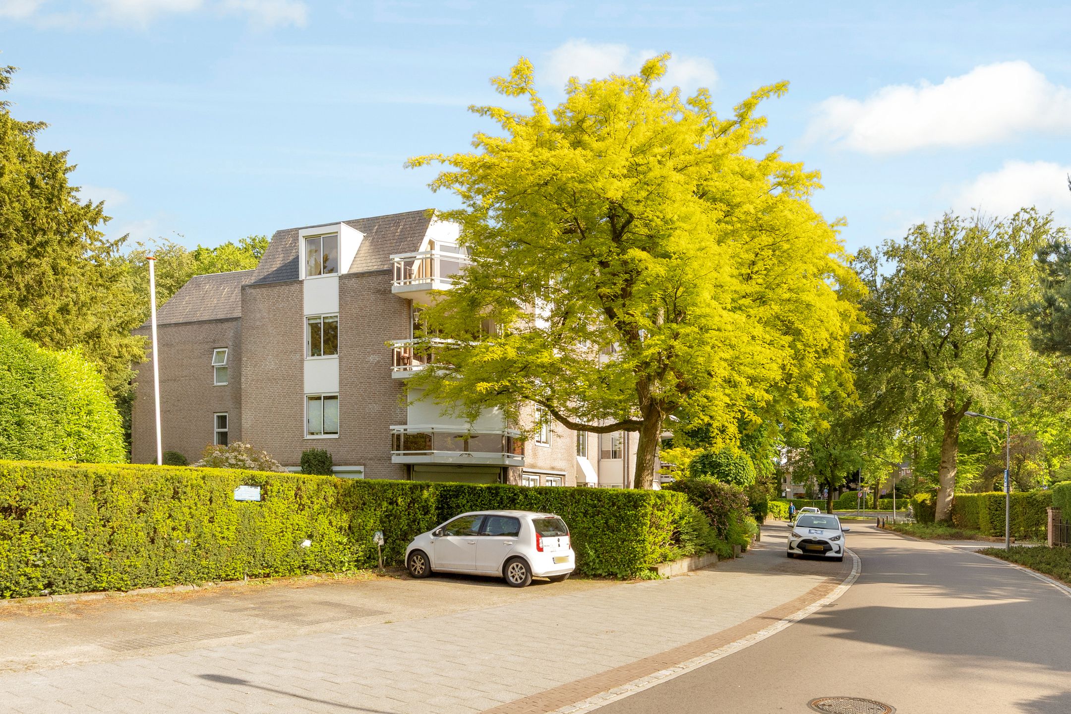 Trompenbergerweg 4- 4 10