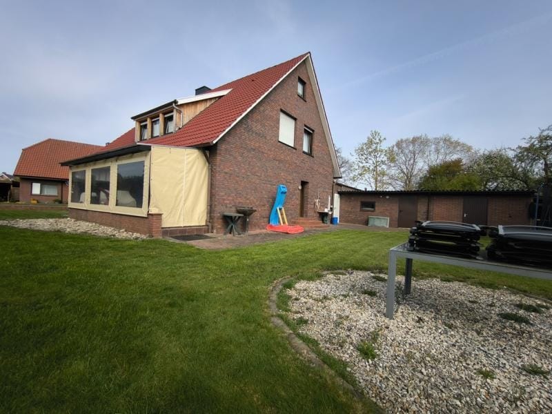 Spacious Detached Home with Dual Living Potential in Lage — 27