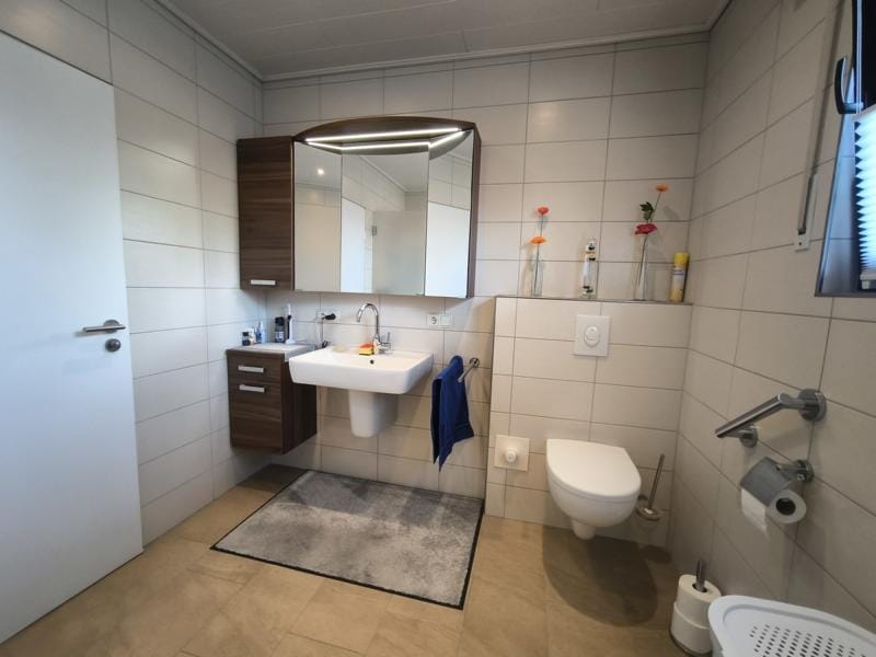 Spacious Detached Home with Dual Living Potential in Lage — 15