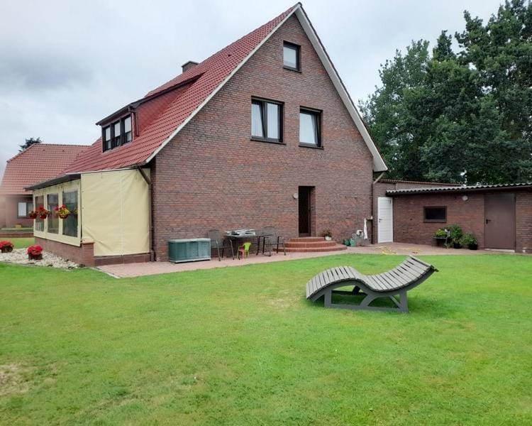 Spacious Detached Home with Dual Living Potential in Lage — 35