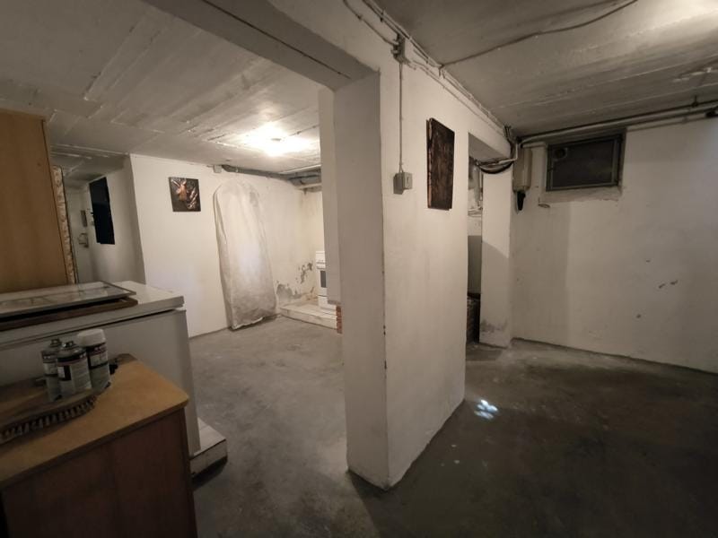 Spacious Detached Home with Dual Living Potential in Lage — 19