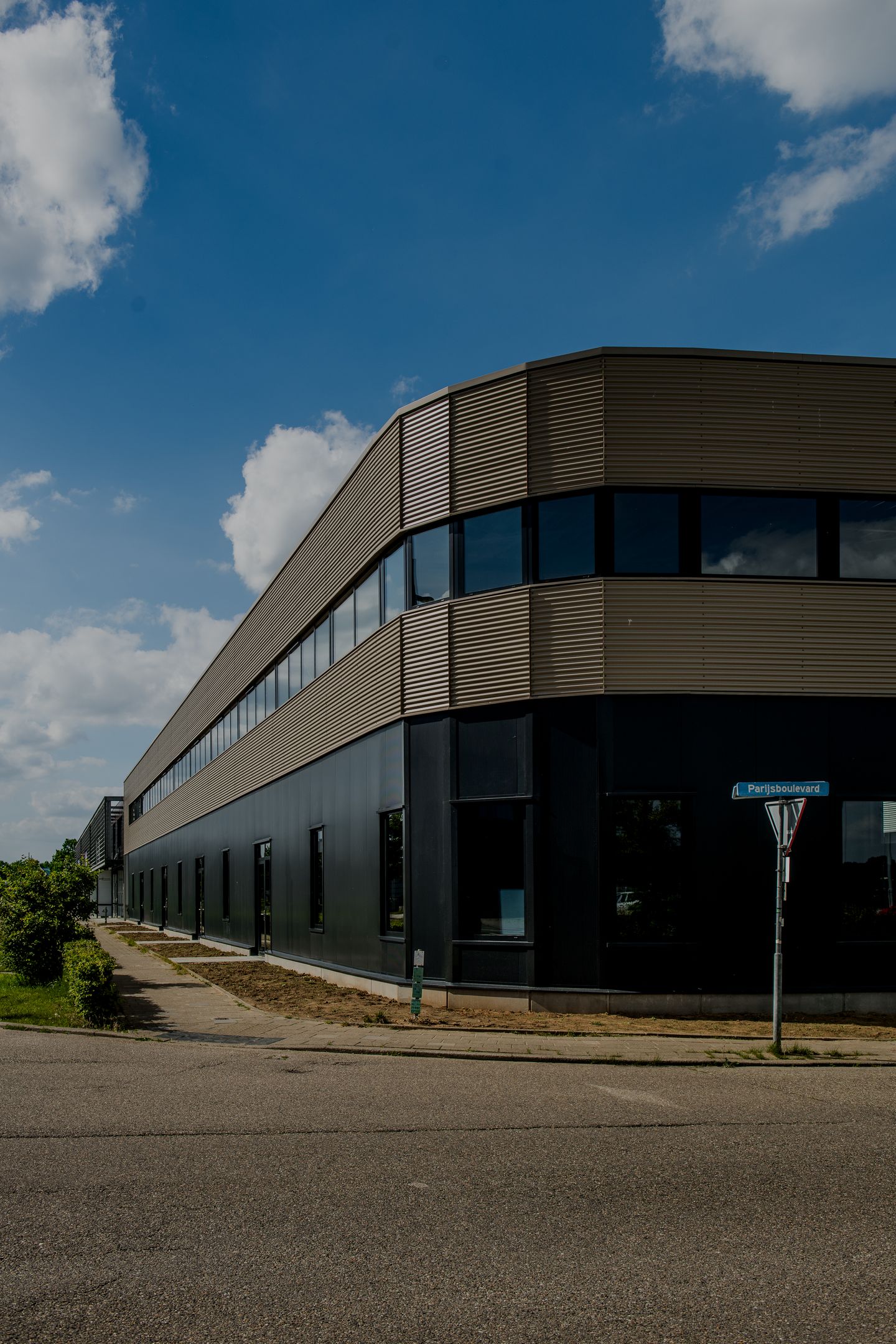 Bekijk foto 2 van Parijsboulevard 433