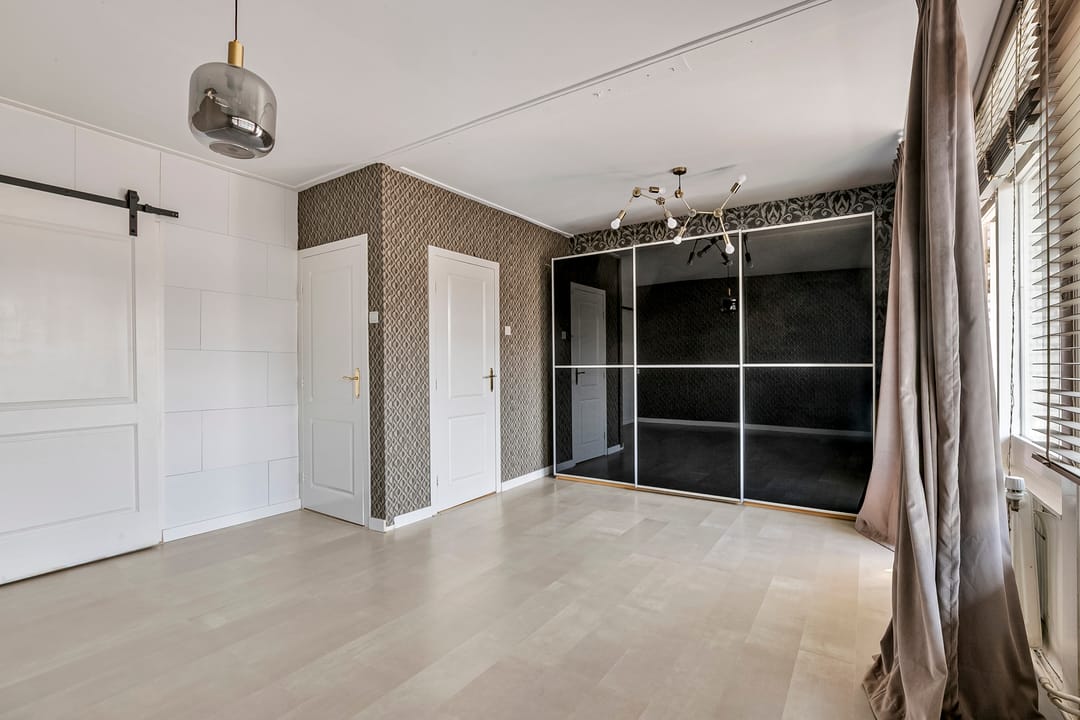 Spacious Maisonette with Three Bedrooms and Two Balconies in Arnhem — 23
