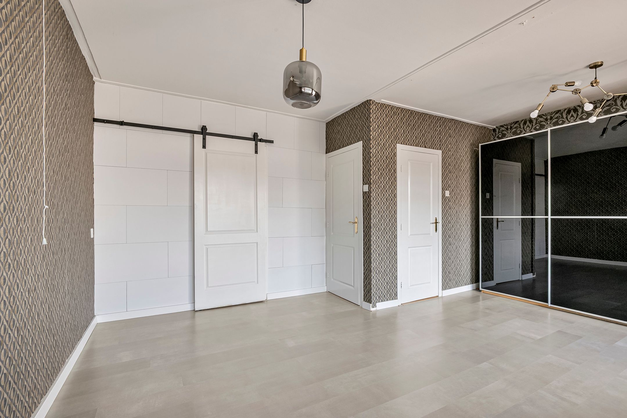 Spacious Maisonette with Three Bedrooms and Two Balconies in Arnhem — 24