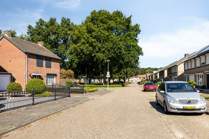 Foto 4 van Pettenmakerstraat 1