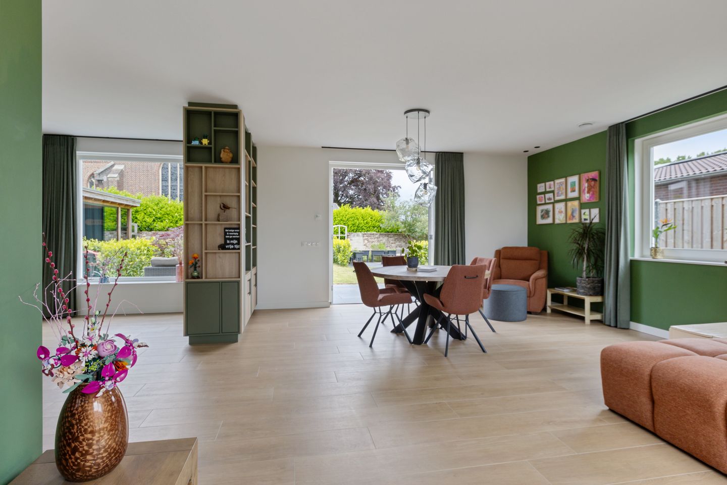 Foto 4 van Barones Mackaystraat 3