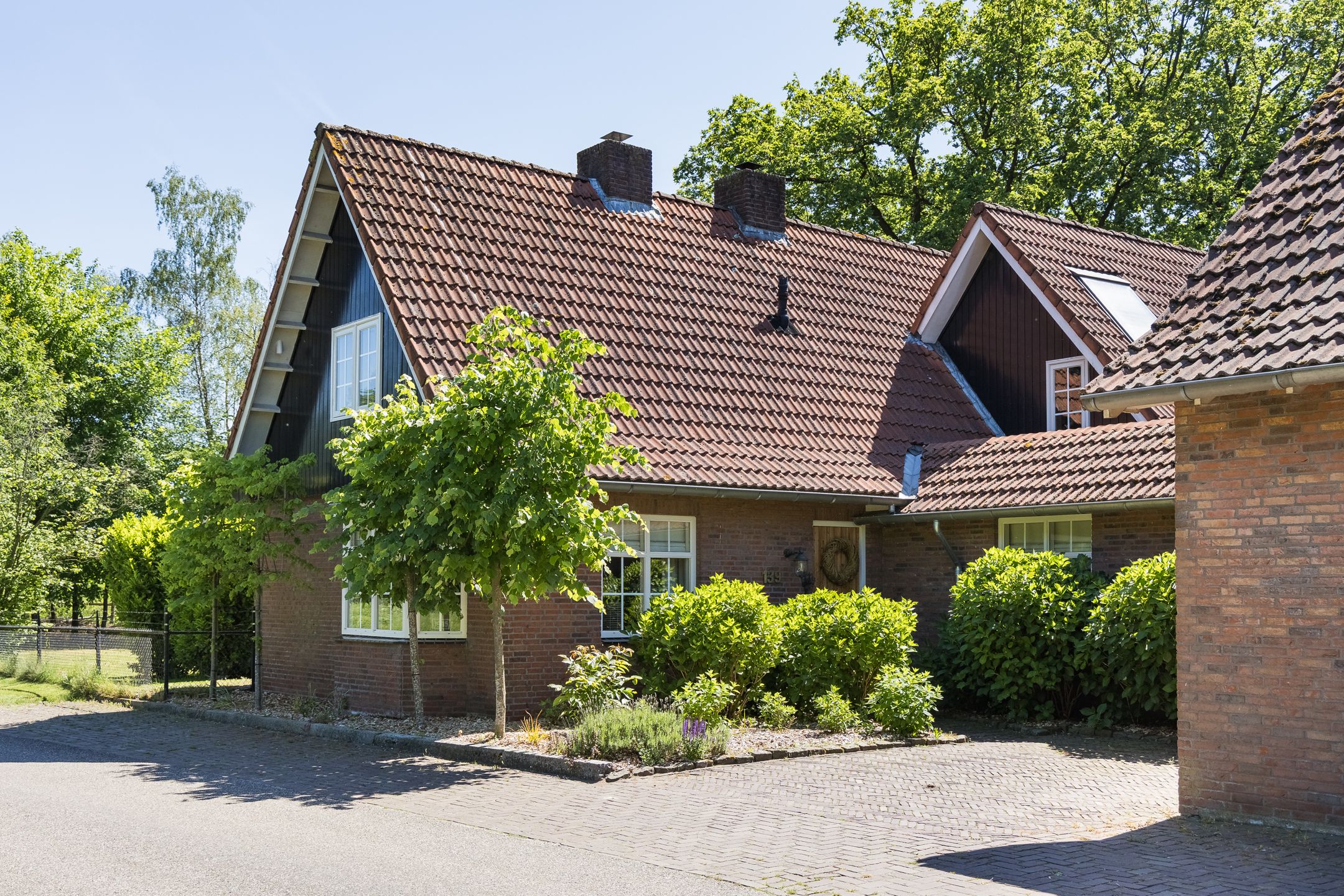 Photo 6 of Nordhornsestraat 139