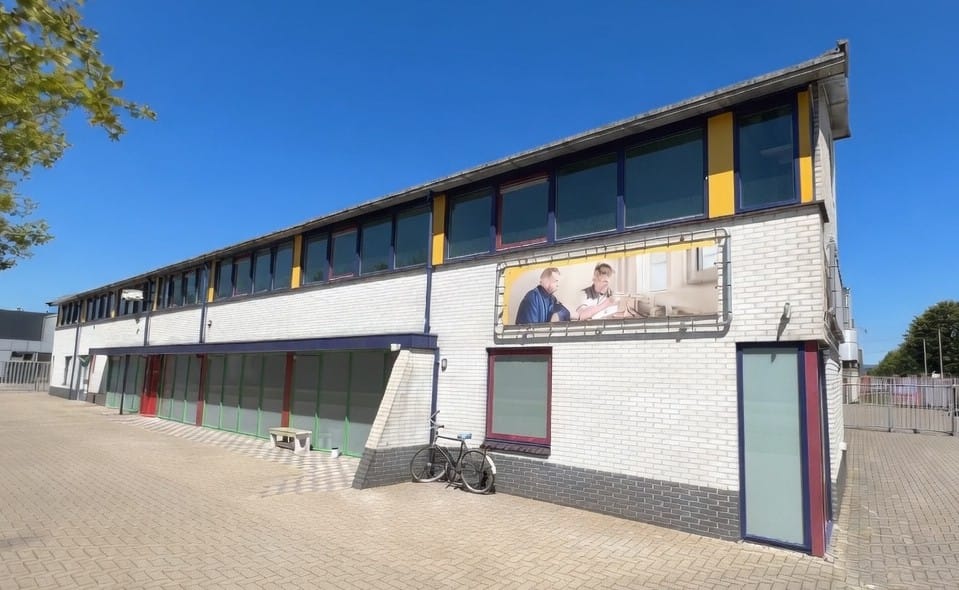 Bekijk foto 3 van Van Leeuwenhoekstraat 19