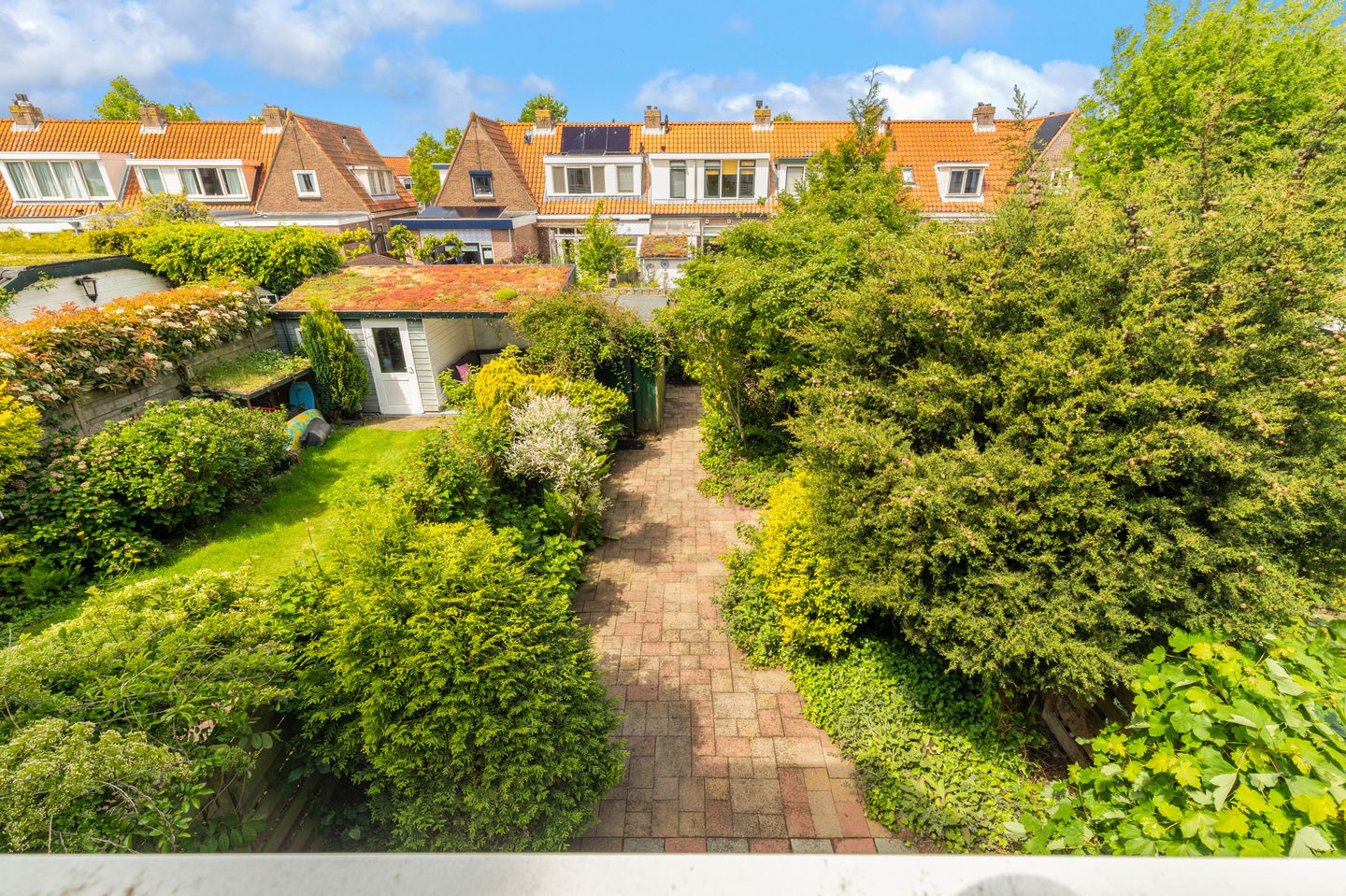 Photo 14 of Zonnebloemstraat 44