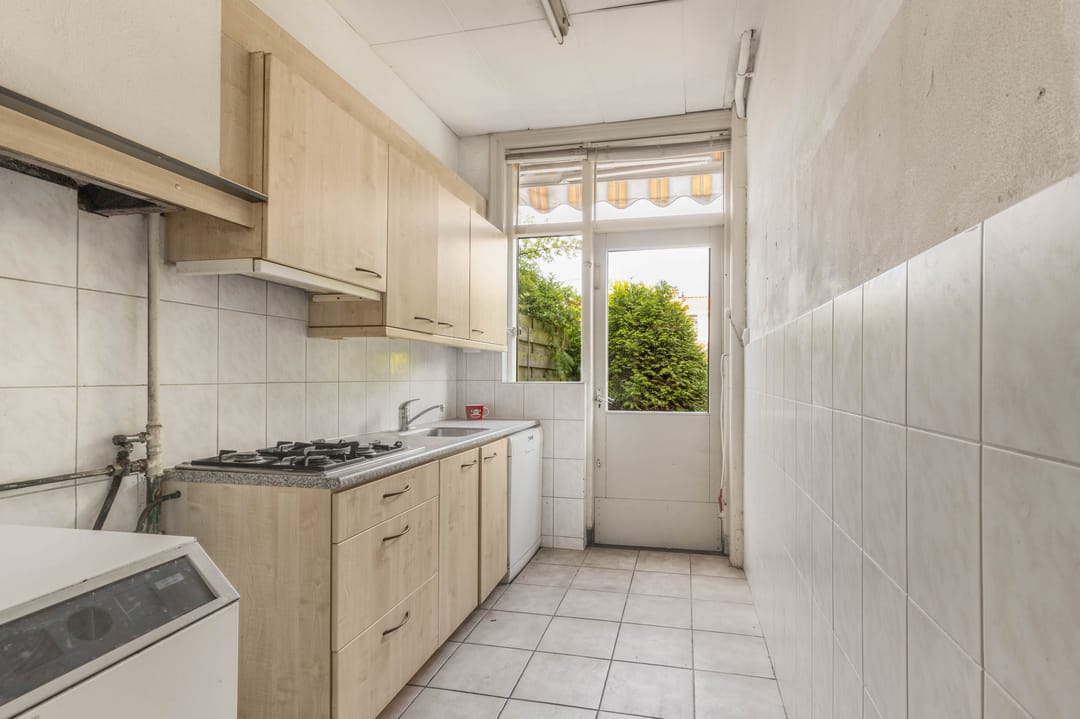 Photo 7 of Zonnebloemstraat 44