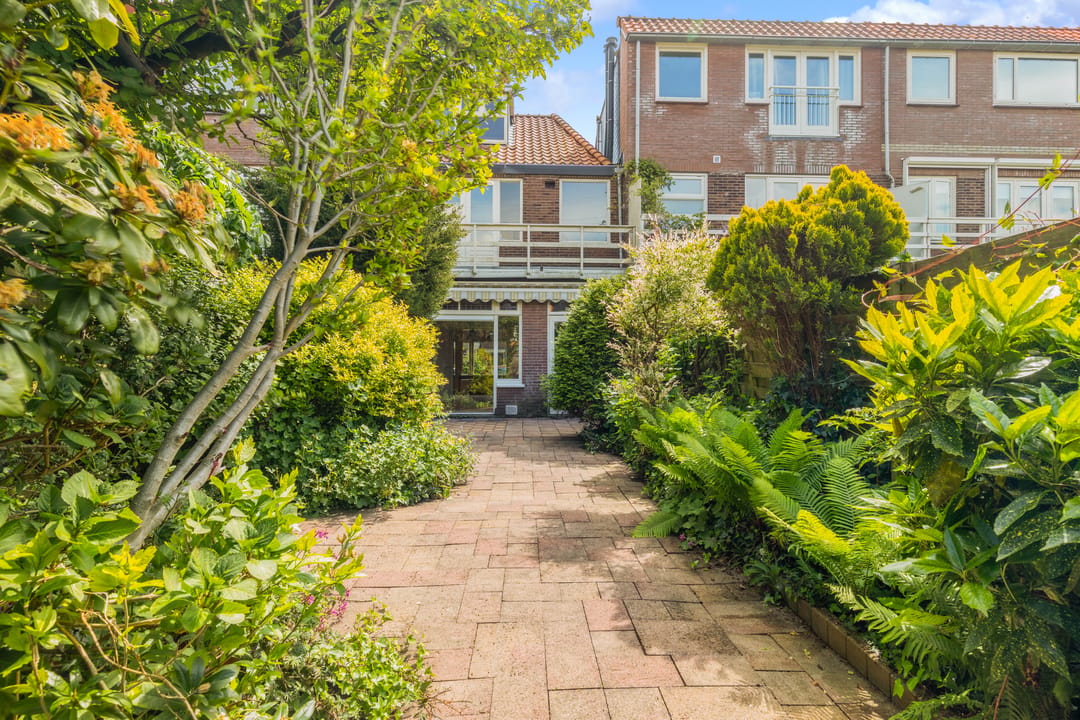 Photo 13 of Zonnebloemstraat 44