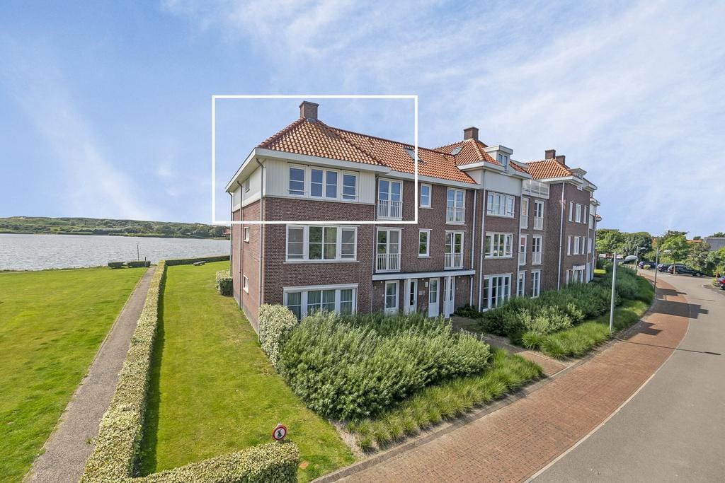 Foto 1 van Charley Tooropstraat 28