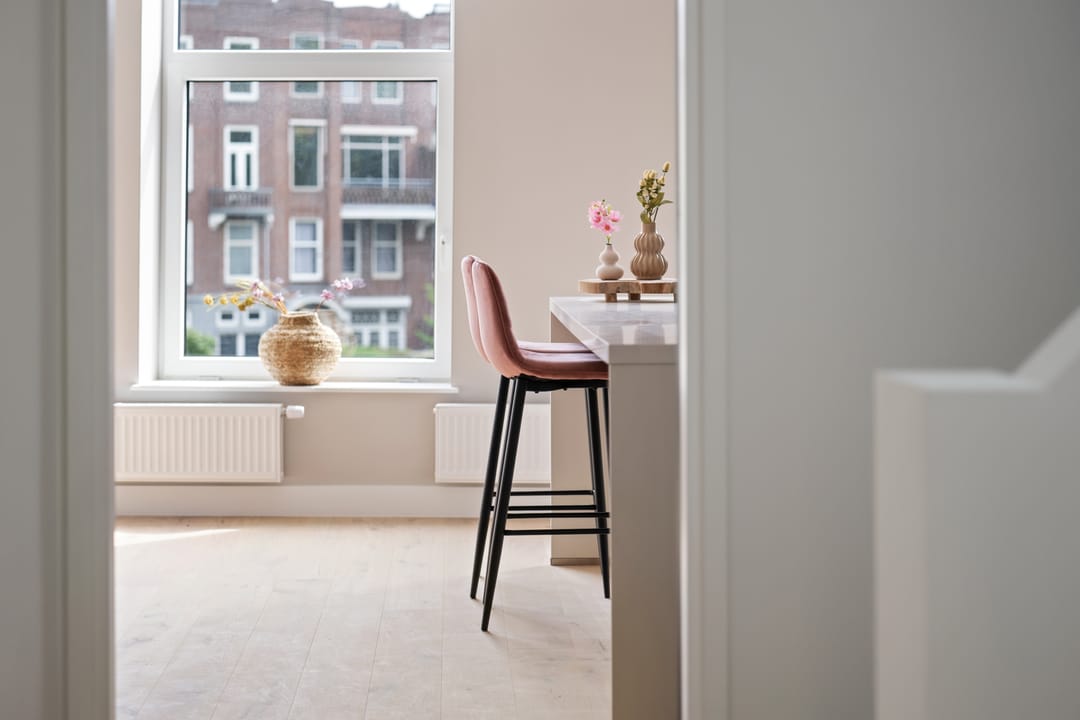 Luxury 5-Room Apartment on Mathenesserlaan with New Foundation and Terrace — 26