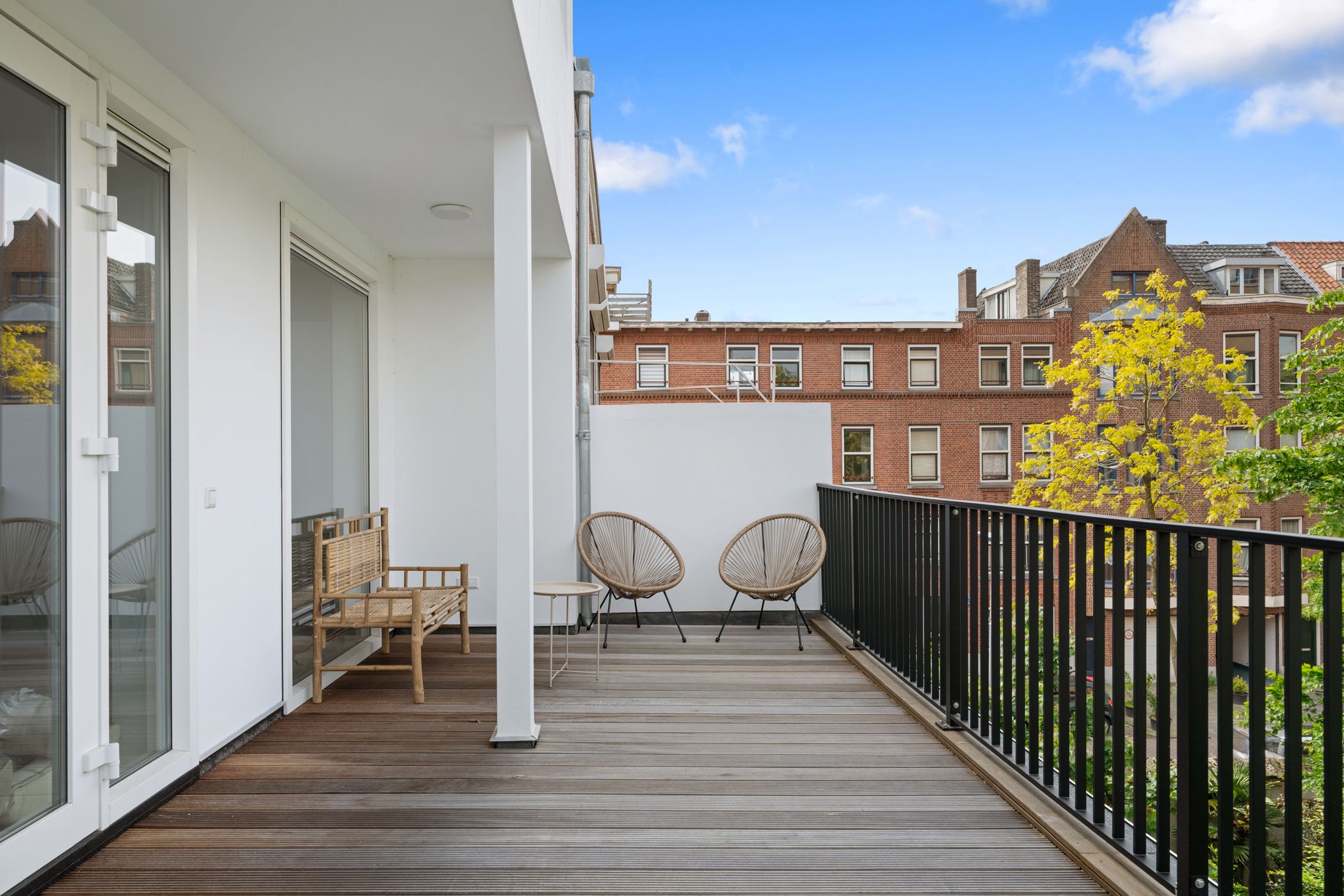 Luxury 5-Room Apartment on Mathenesserlaan with New Foundation and Terrace — 12