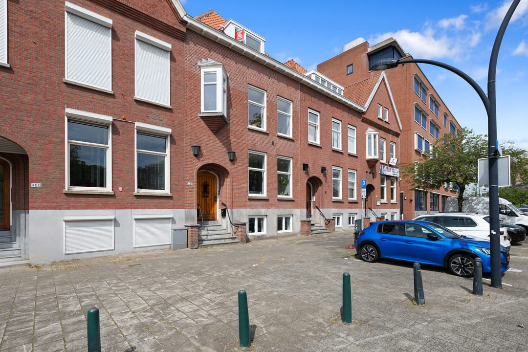 Luxury 5-Room Apartment on Mathenesserlaan with New Foundation and Terrace — 46