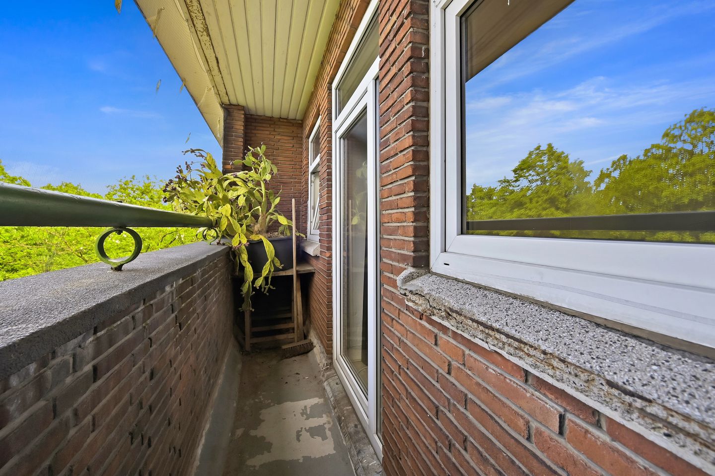Atmospheric Double Upper House with Two Balconies and Green Views in Rotterdam-Noord — 29