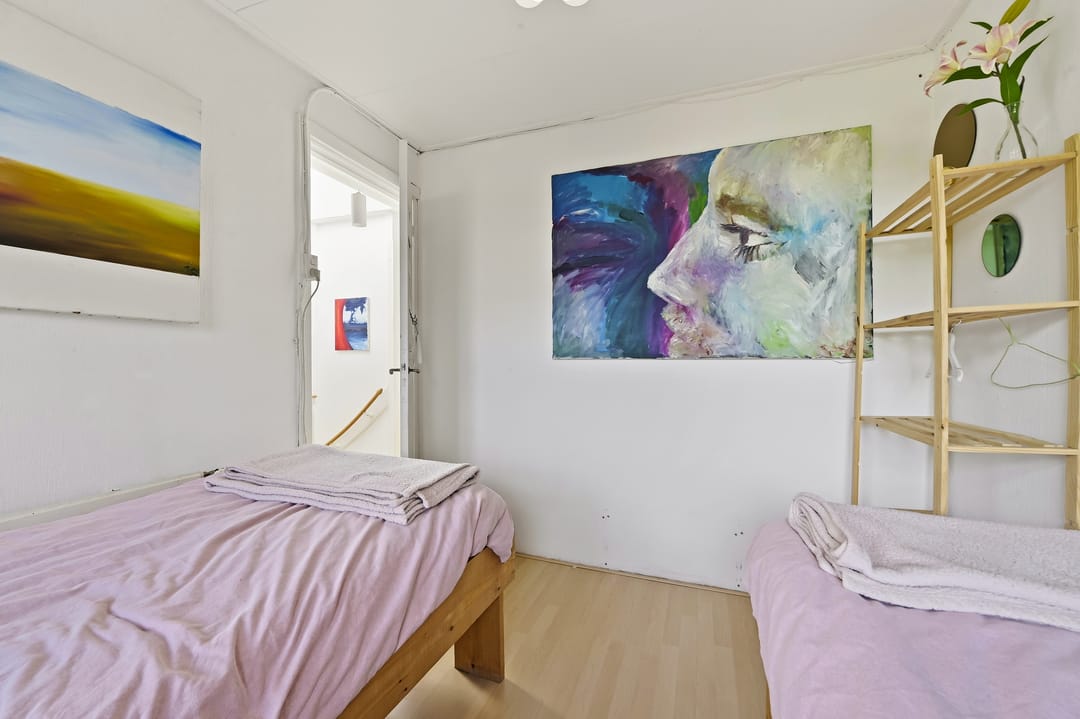 Atmospheric Double Upper House with Two Balconies and Green Views in Rotterdam-Noord — 22