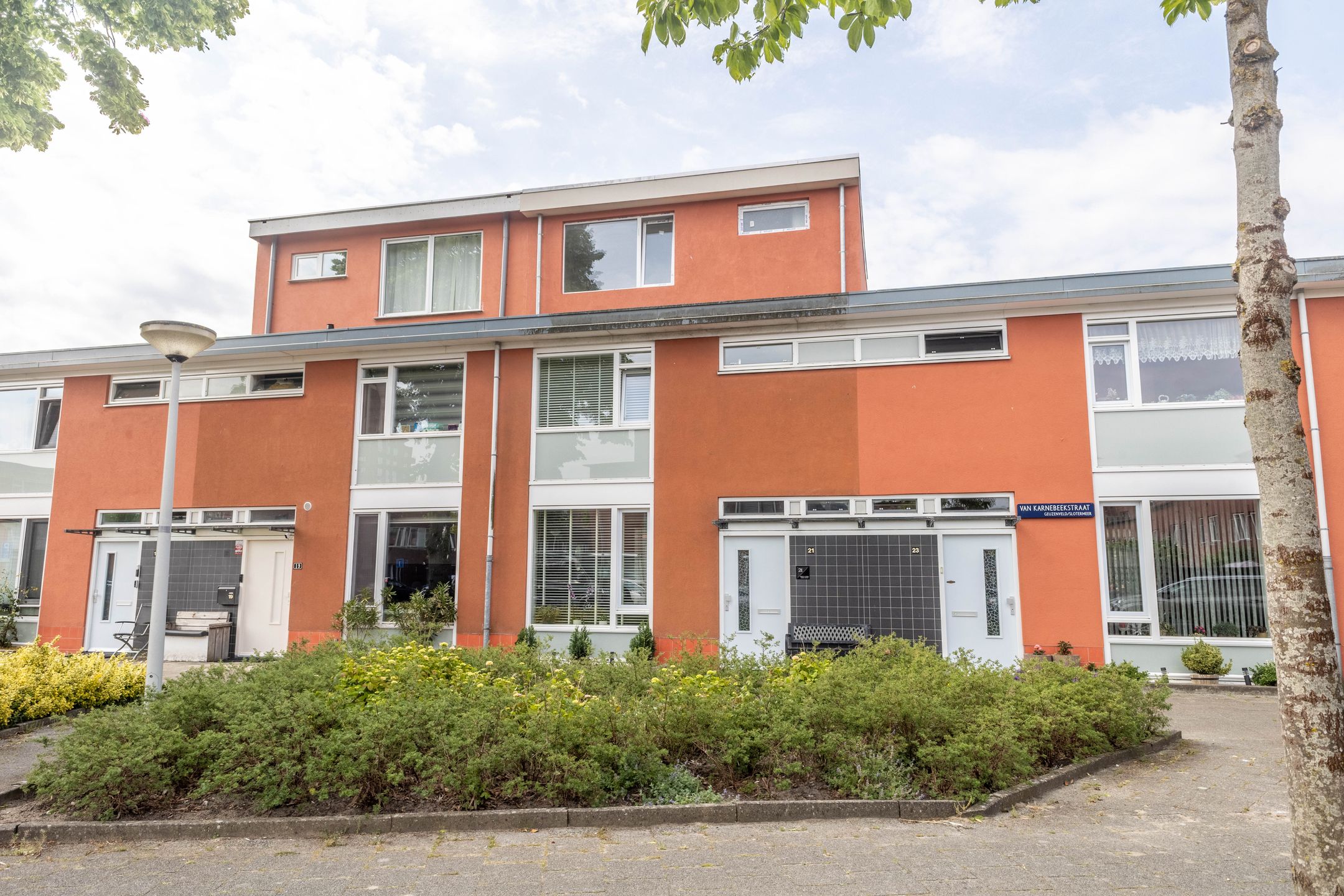 Van Karnebeekstraat 21
