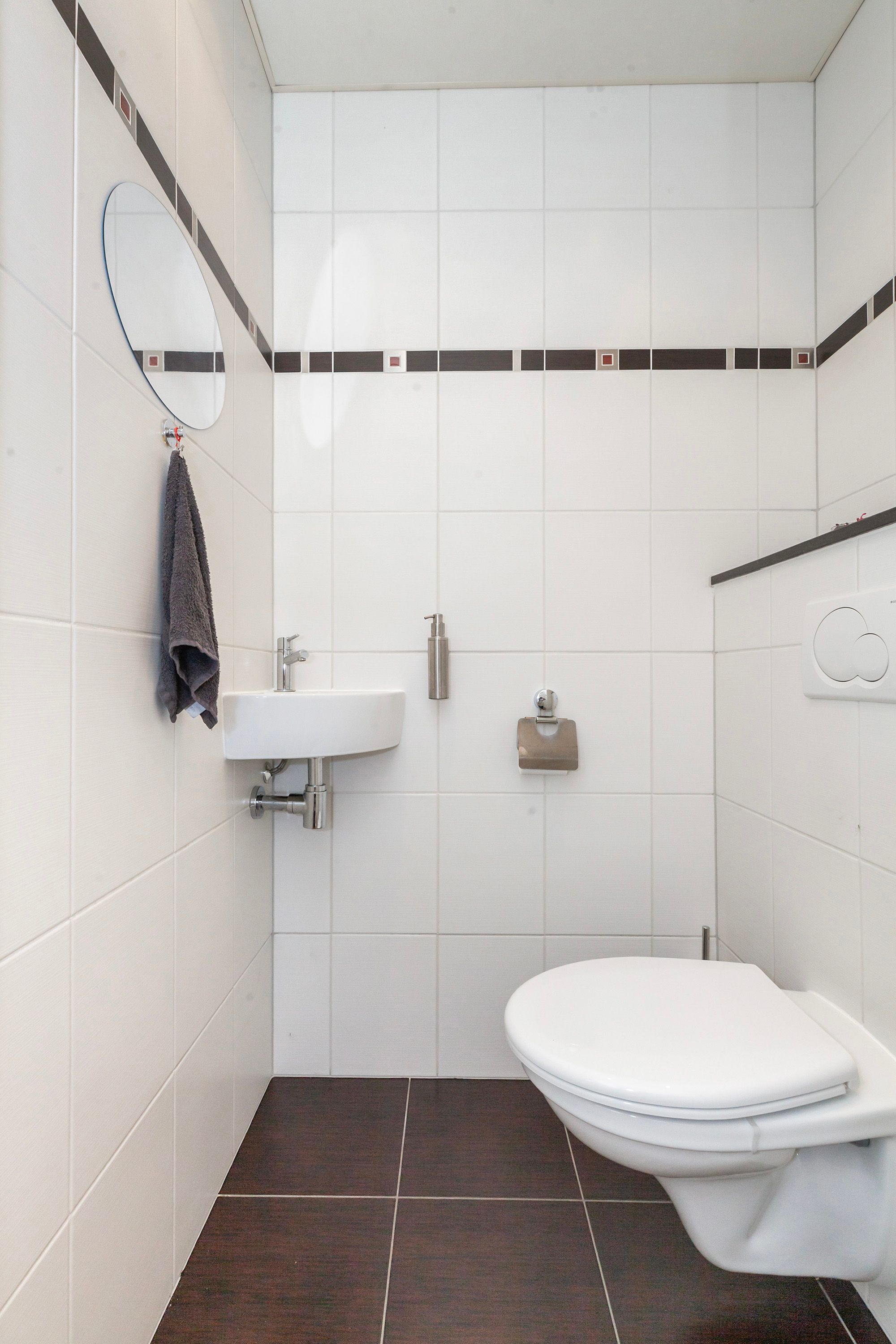 Photo 6 of Van de Veldestraat 55