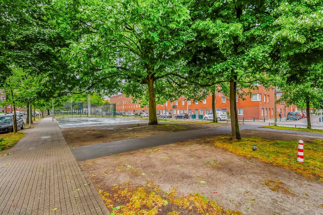 Photo 41 of Van de Veldestraat 55